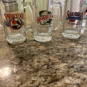 Saratoga race track glass mugs